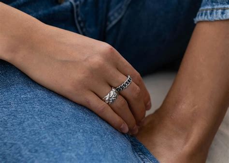 White Gold vs Silver Jewelry: Which Is Right for You?