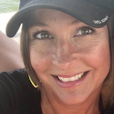 Heather Stroud (@hotmommatweet) | Twitter
