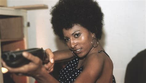 Pam Grier A Palavra Com L