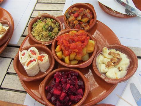 What is Tapas Cuisine in Spanish? - Tangolog