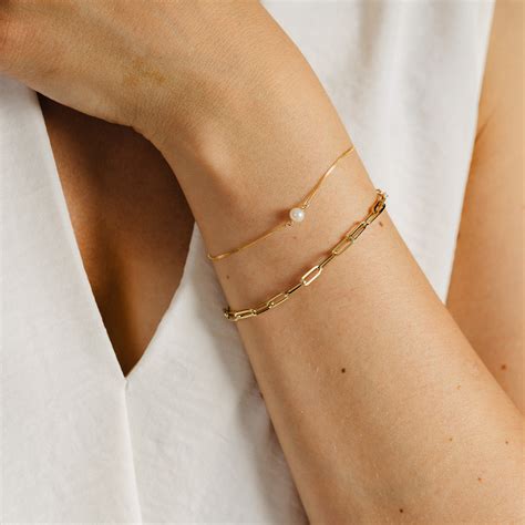 18ct Solid Gold Pearl Bracelet | Auric Jewellery