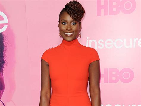 Issa Rae On Fame, Friends, Family and How Her Mom Reacts to Insecure ...