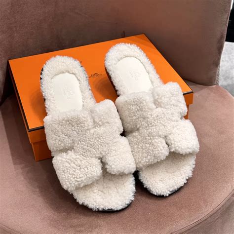 HERMES Lzmir Men fuzzy slipper Handmade 3C Parchmin Italian lamb sole ...
