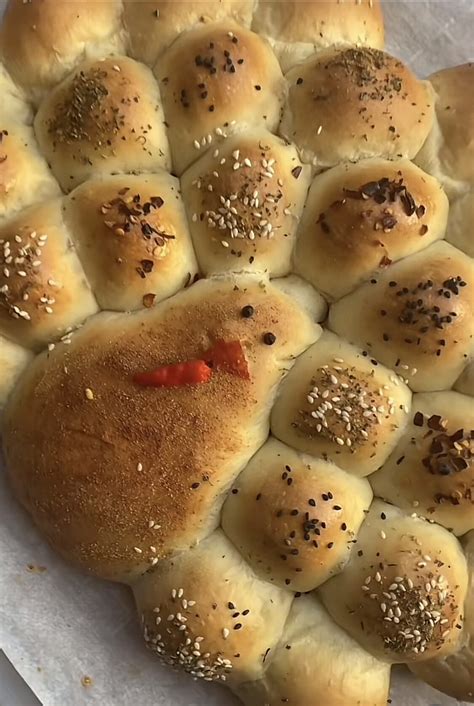 "Turkey" Dinner Rolls - Frannie Loves Food