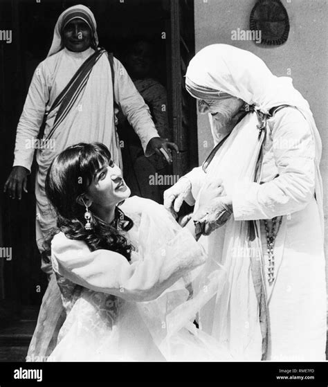 Mother teresa young hi-res stock photography and images - Alamy