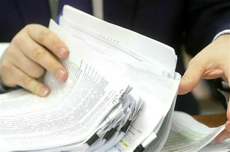 Какие документы надёжнее хранить в бумажном виде - Парламентская газета
