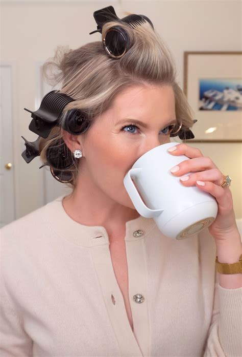 How I Hot Roll My Shoulder Length Hair (Video) | Roll hairstyle, Hot ...