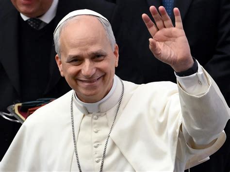 Papież Leon XIV przeciwny aborcji i eutanazji. Wspiera inne rzeczy – Wprost