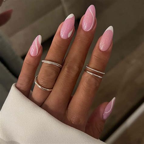 27 Amazing Oval Nail Designs You Can Try Today