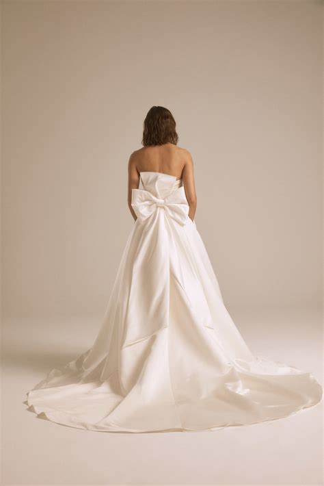 Nouvelle Amsale Trunk Show at White of Raleigh | Heart of NC Weddings