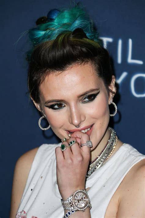 Bella Thorne - HawtCelebs