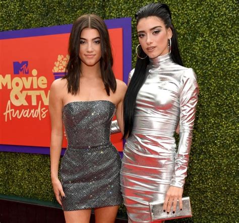 Hottest sisters out there🔥🔥 : r/CharliDamelioMommy