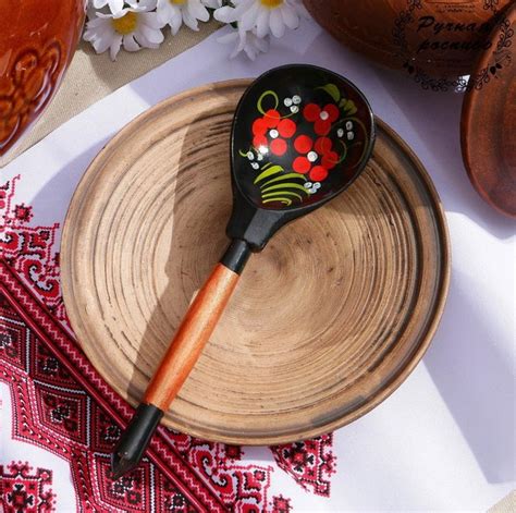 Деревянная ложка полубаская роспись Чернушка, Хохлома купить от ...