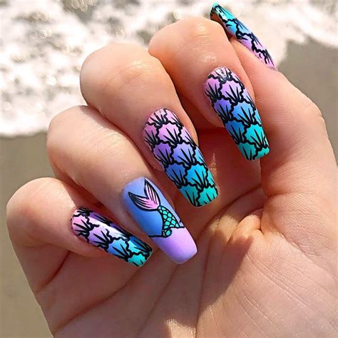 Mermaid Tail Nails