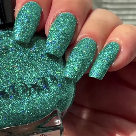 Green Sparkle Nail Polish