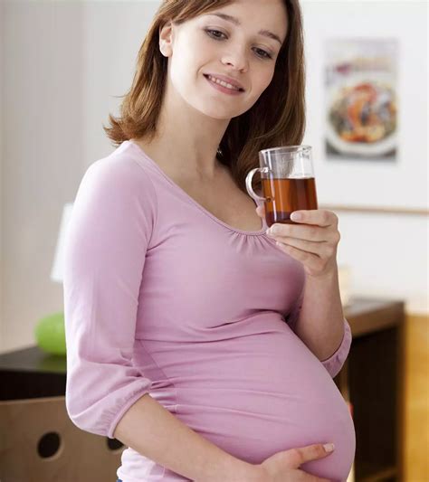 Decaf Coffee During Pregnancy: Expert Safety Guide & Risks