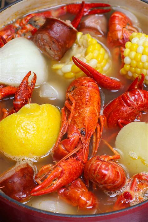 Louisiana Crawfish Boil Recipe with Garlic Butter Sauce - IzzyCooking