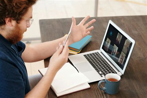 From Omegle to Vooz.co: How Live Video Chat Is Rewriting the Way We Connect