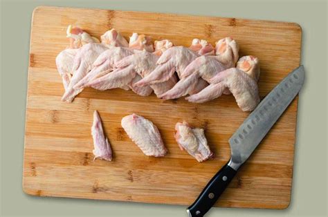 The Perfect Ways to Cut Chicken Wings (Different Uses)