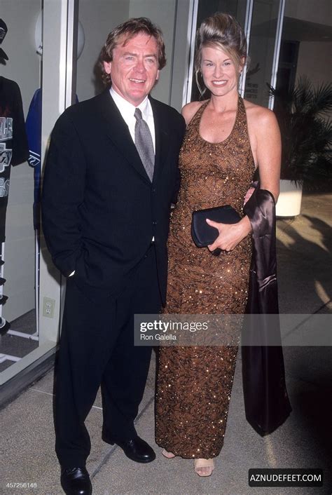 LAUREN LANE Feet - AZNudeFeet