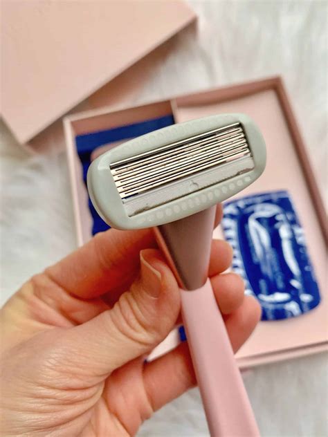 Athena Club Razor Review - Styles Suggest