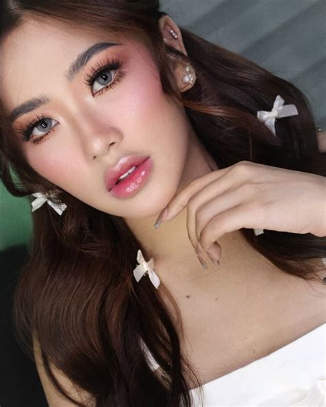 Emerson Go | In Bloom. 🌸 Model | @princess.loreto Makeup | @beautifiedbyemersongo Hair ...