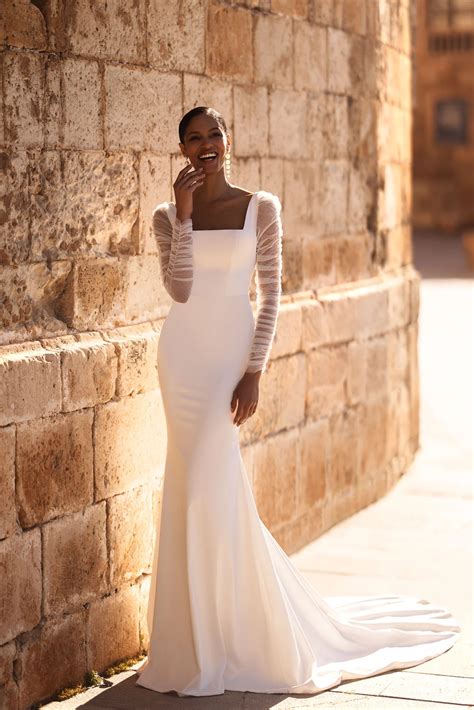 Simple Elegant Wedding Gowns