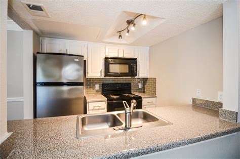 Photos of Apartments For Rent in Austin, TX | The Baxter at Westwood