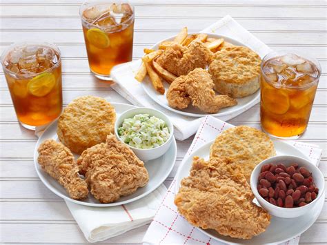 Cult fave Bojangles fried chicken chain breaks ground on first Dallas ...