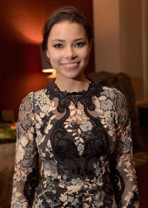 Jessica Parker Kennedy – celebsla.com