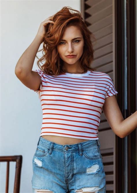 Sophia Blake: Tajomná červenovláska, ktorá si rada užíva