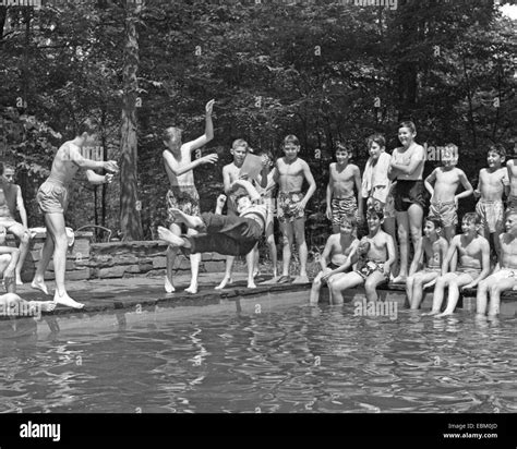 AMERICAN TEENAGE SWIMMERS about 1960 Stock Photo - Alamy