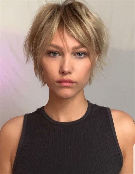 Edgy Haircuts, Hairstyles Haircuts, Cool Hairstyles, Chin Length Hair ...