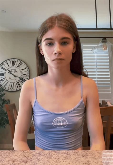 20yr old hard nips on tiktok : r/braless