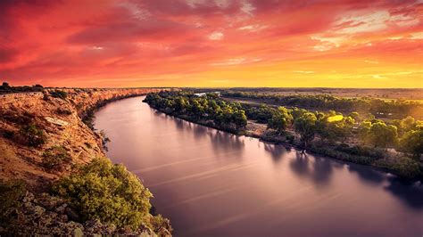 A stunning sunset on the River Murray, South Australia | Windows ...