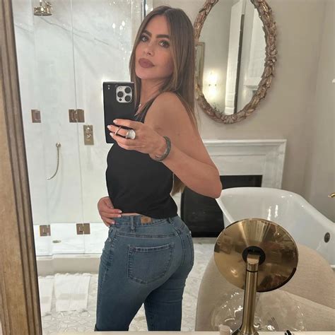 Sofia Vergara shows off her amazing physique in tight jeans | Marca