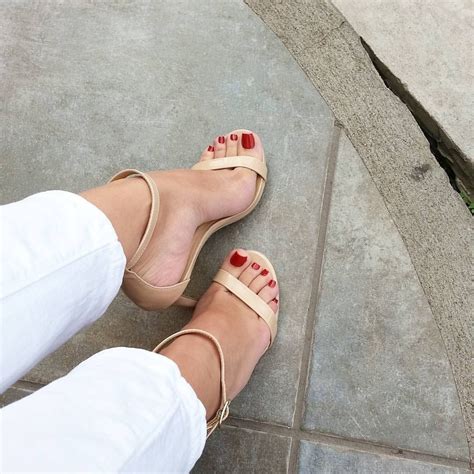 Pin on Pantyhose-Toes-Feet-Heels