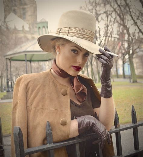 Long Leather Gloves, Long Gloves, Smoking Ladies, Gorgeous Women ...