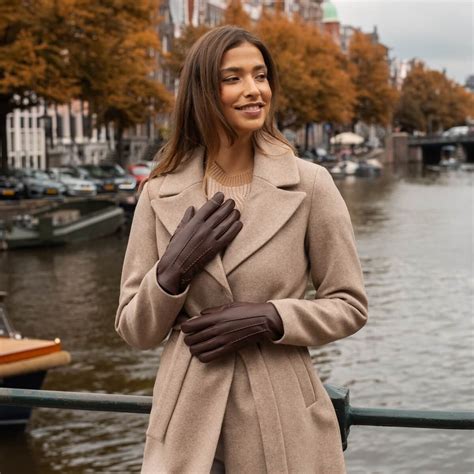 Brown Leather Gloves - Women - Touchscreen Capability - Julia ...