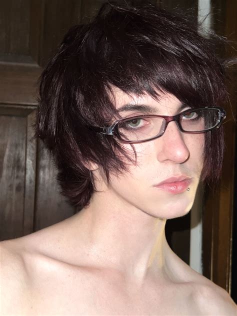 emo boy @corktrees in 2025 | Short scene hair, Emo boy hair, Emo hair