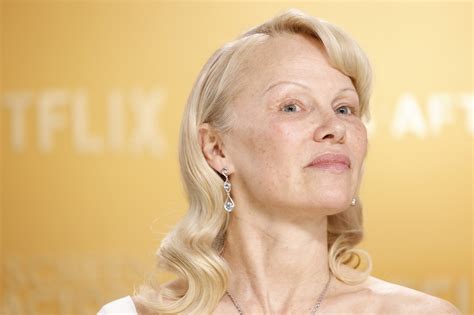 Pamela Anderson: Απαντά στη Lorde για την εμμονή με το sex tape