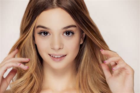 Molly Little of Hussie Models