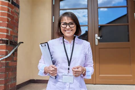 The Outlook for School Social Work Jobs | AMN Healthcare