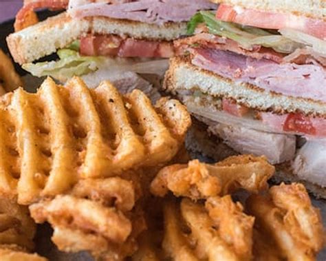 Order LimeLight Sports Bar & Grill Menu Delivery【Menu & Prices】| Warren ...