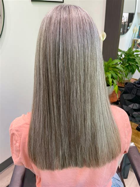 How to Grow Out Gray Hair