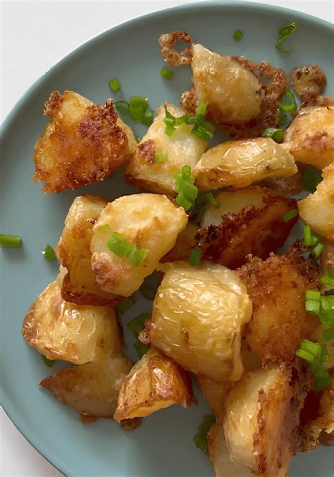 Extra Crispy Baked Garlic Parmesan Fries - Home Cooks World