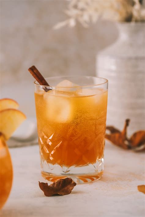 Apple Cider Bourbon Fizz - Cooking in my Genes