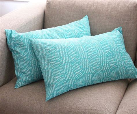 DIY Envelope Pillow Cover Tutorial