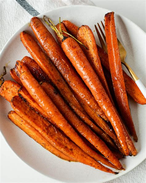 Easy Maple Glazed Oven Roasted Carrots Recipe – Fit Mama Real Food