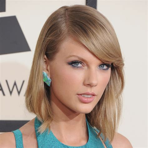 Taylor Swift Hairstyles With Bangs